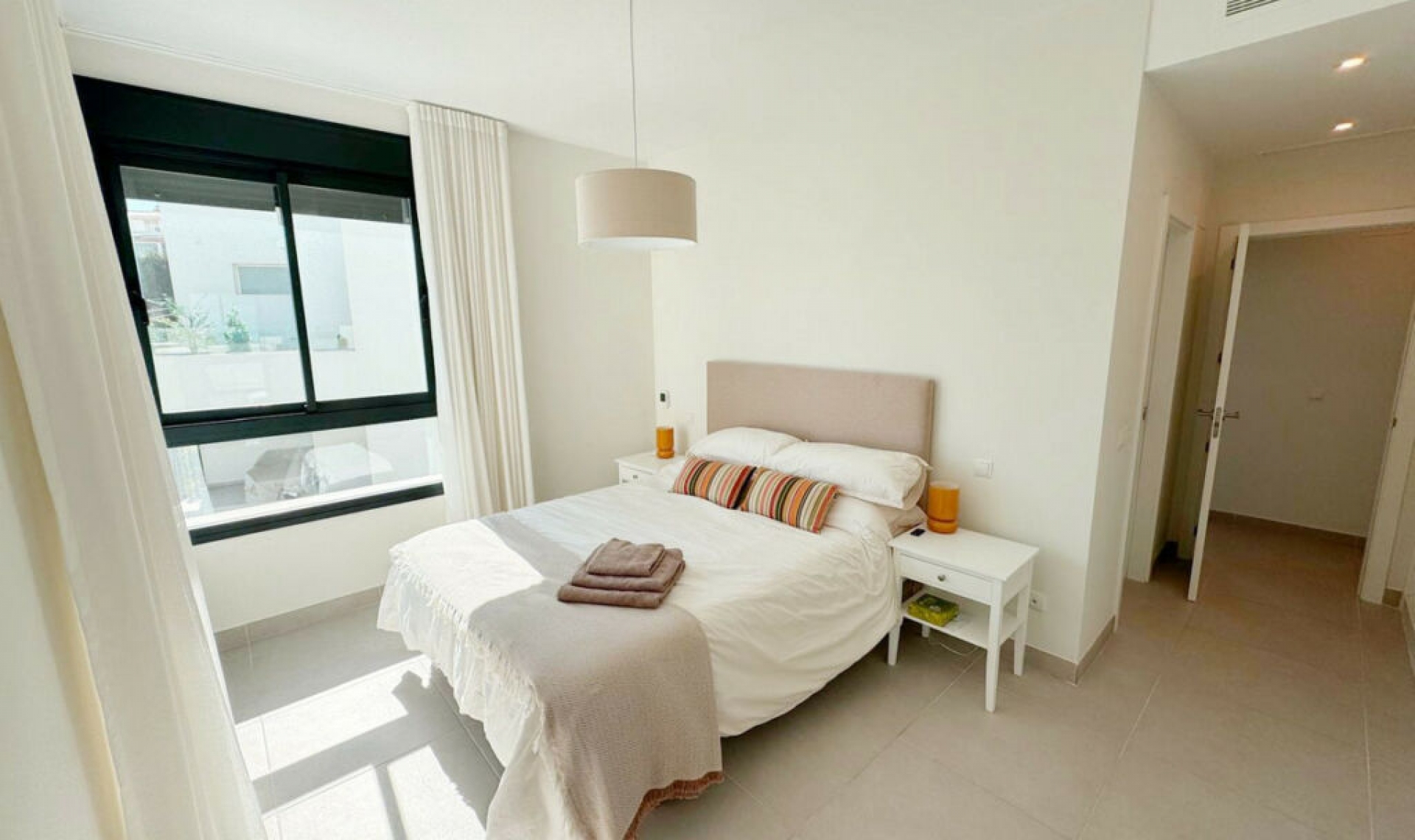 Resale - Apartment -
Estepona