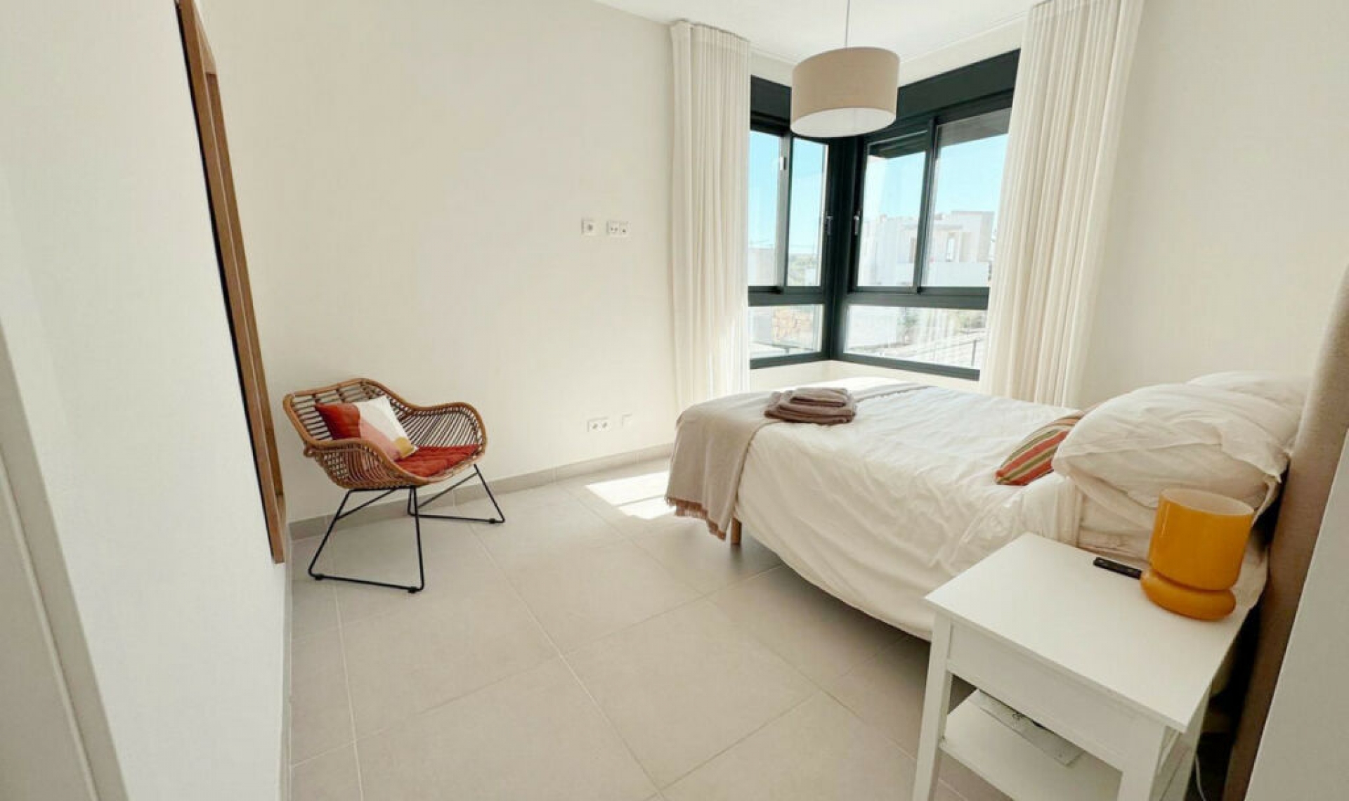 Resale - Apartment -
Estepona