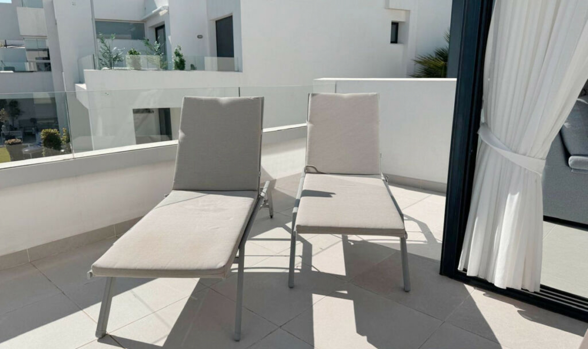Resale - Apartment -
Estepona