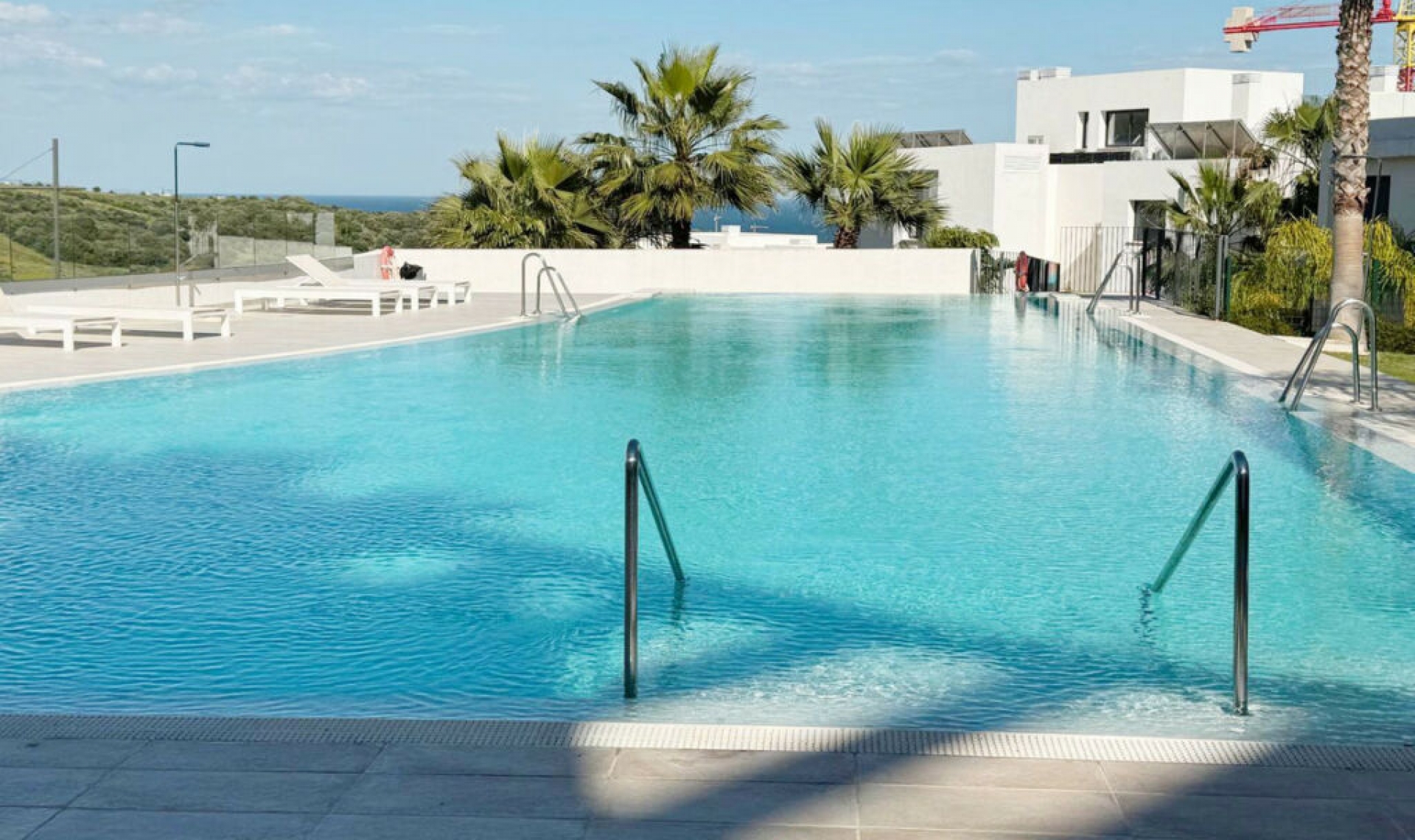 Resale - Apartment -
Estepona