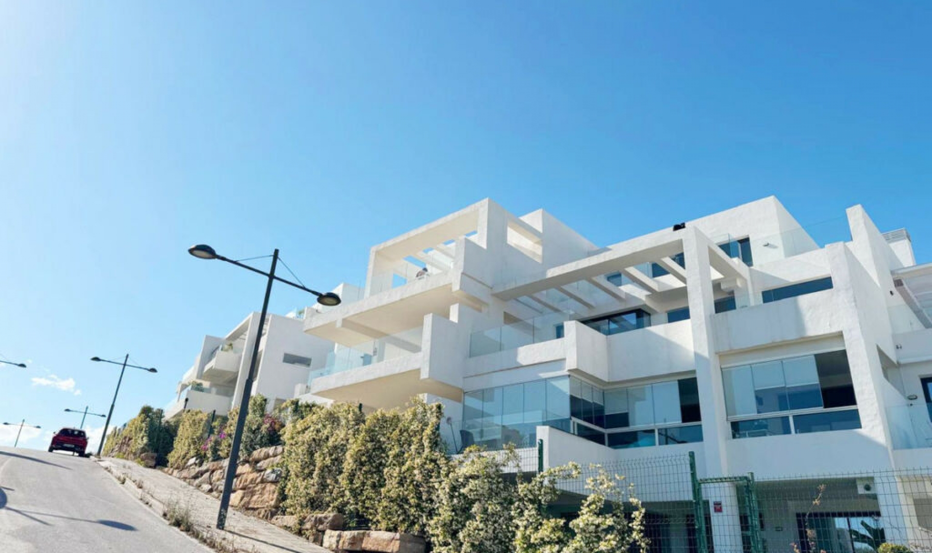 Resale - Apartment -
Estepona