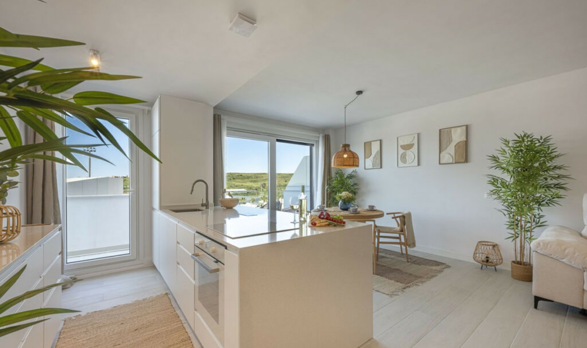 Resale - Apartment -
Estepona