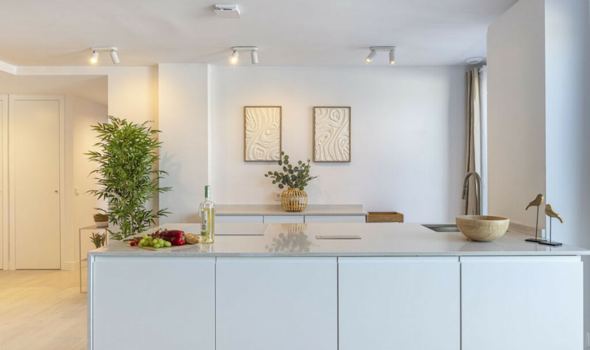 Resale - Apartment -
Estepona