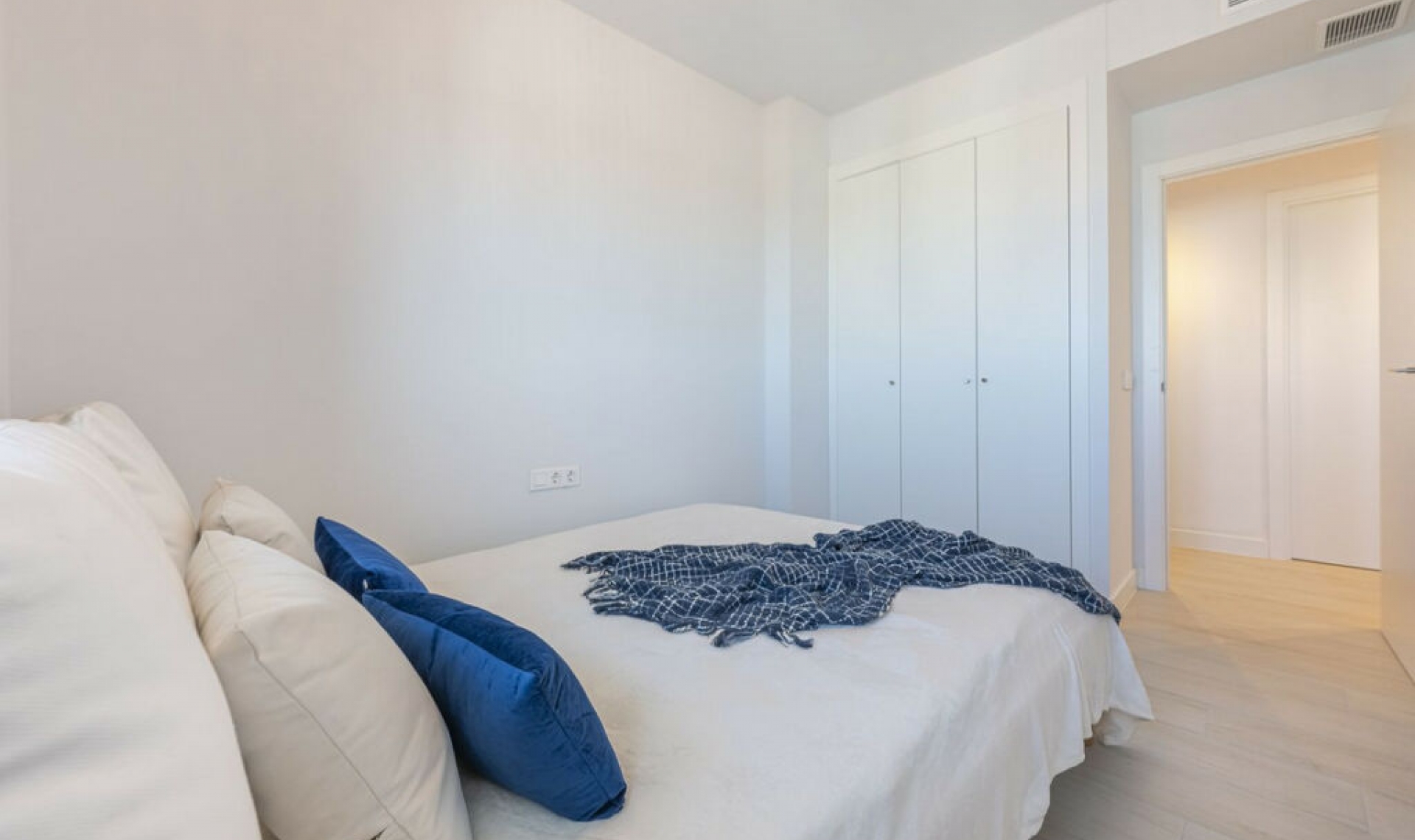 Resale - Apartment -
Estepona