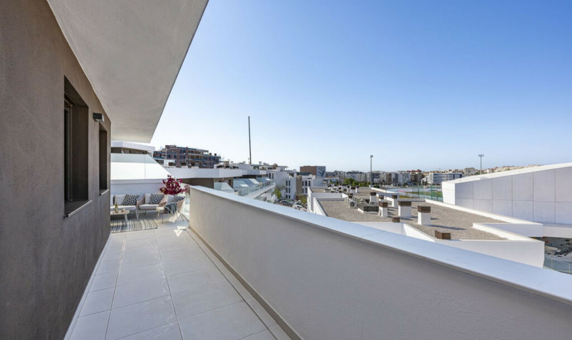Resale - Apartment -
Estepona