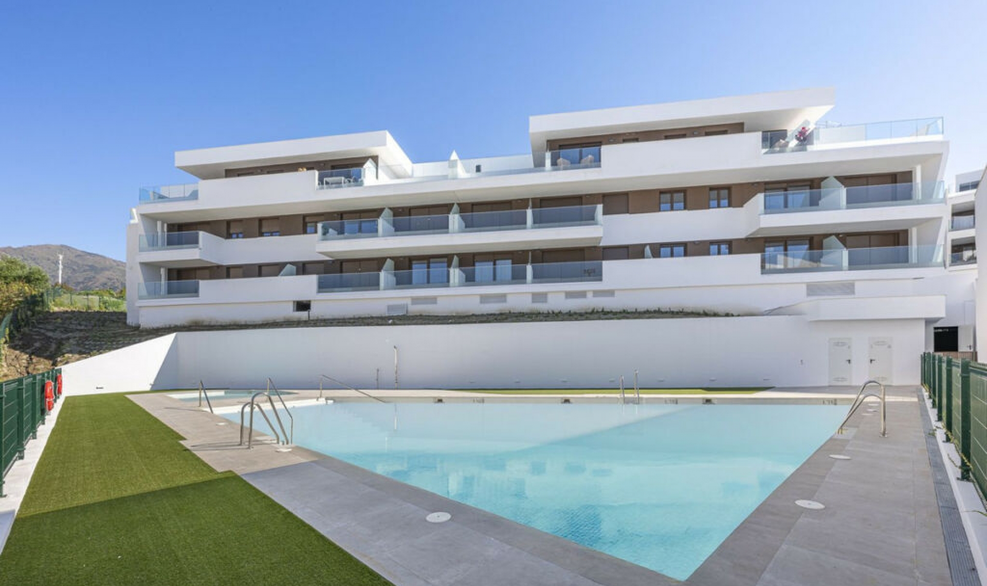 Resale - Apartment -
Estepona