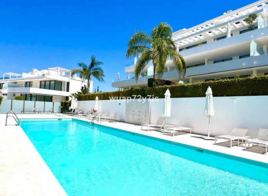 Resale - Apartment -
Estepona