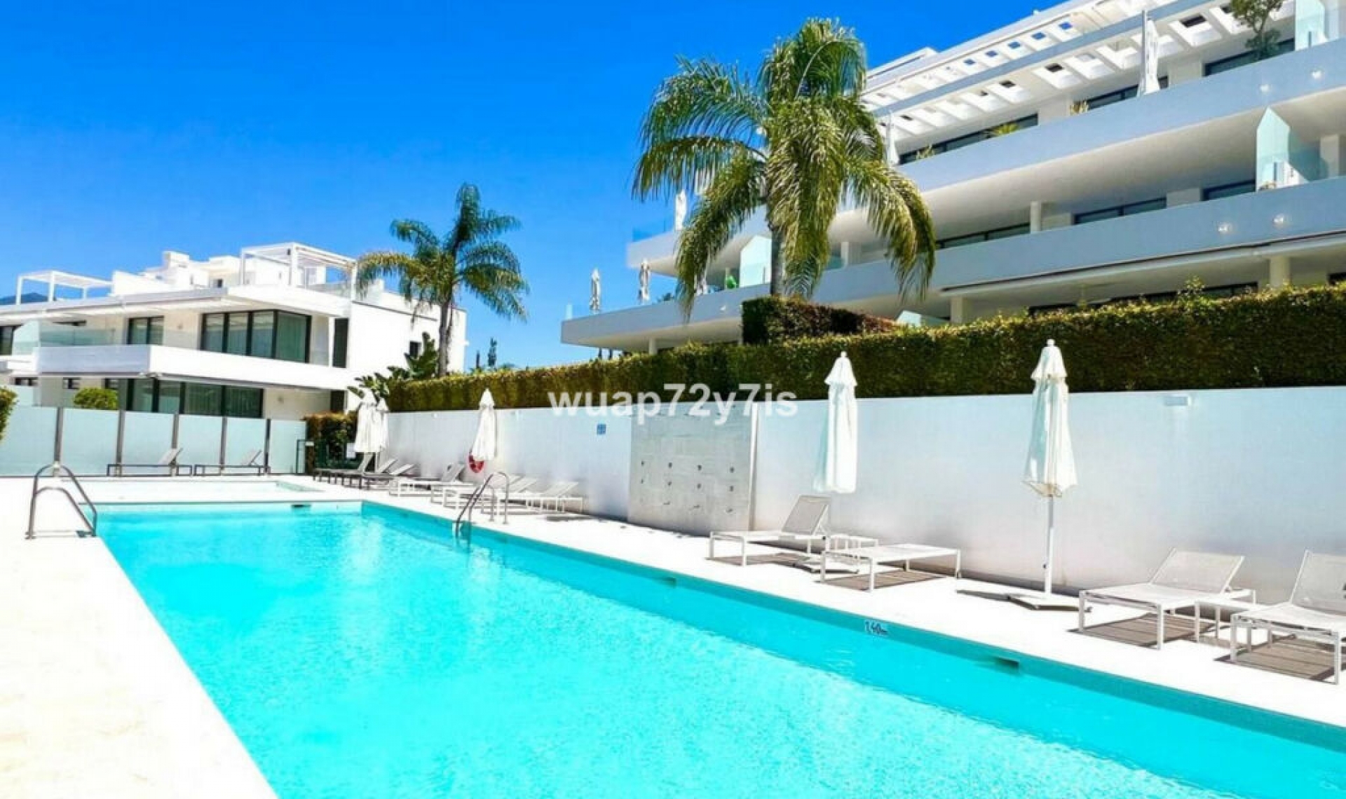 Resale - Apartment -
Estepona