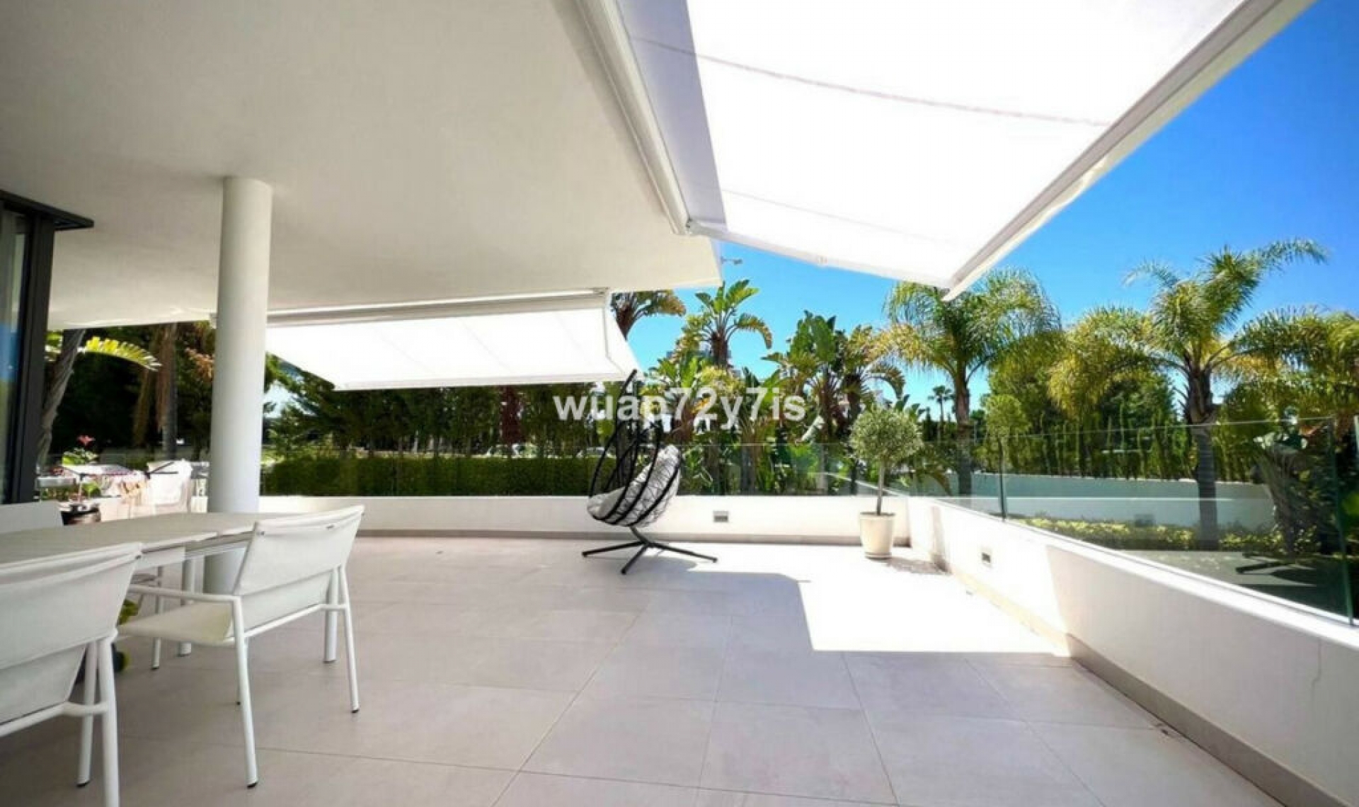 Resale - Apartment -
Estepona