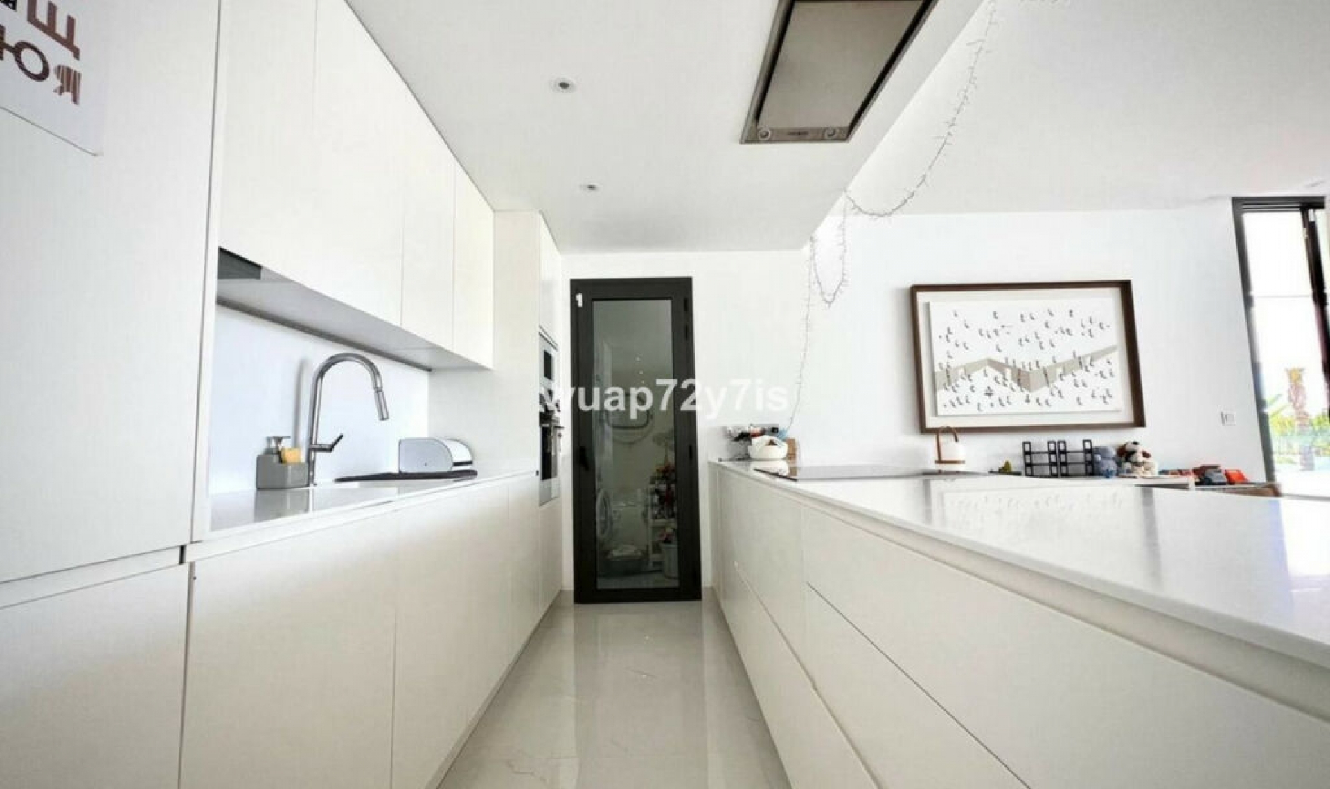 Resale - Apartment -
Estepona