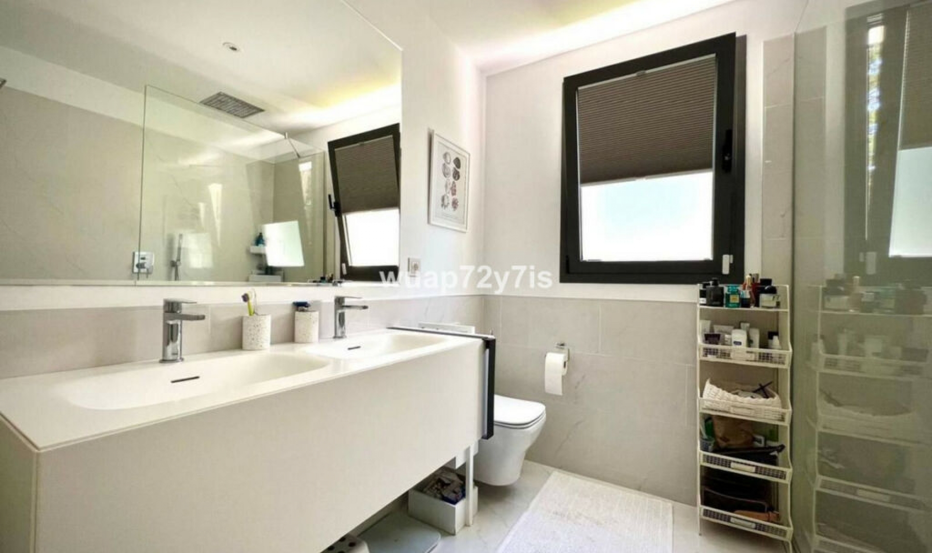 Resale - Apartment -
Estepona