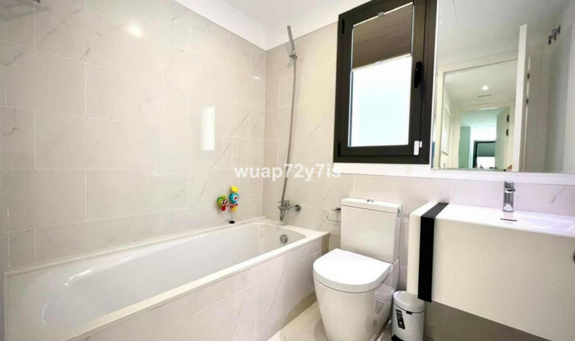 Resale - Apartment -
Estepona