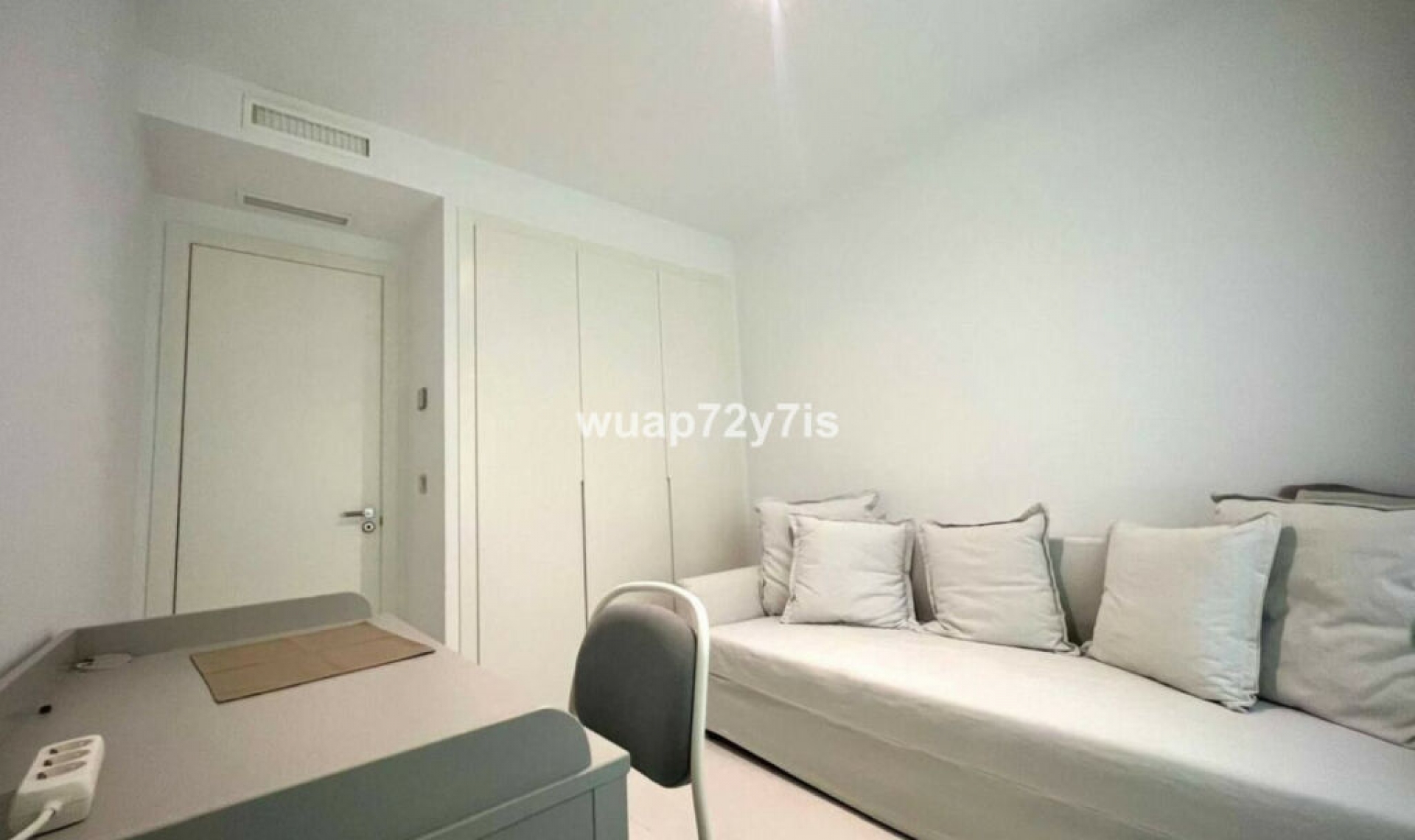 Resale - Apartment -
Estepona