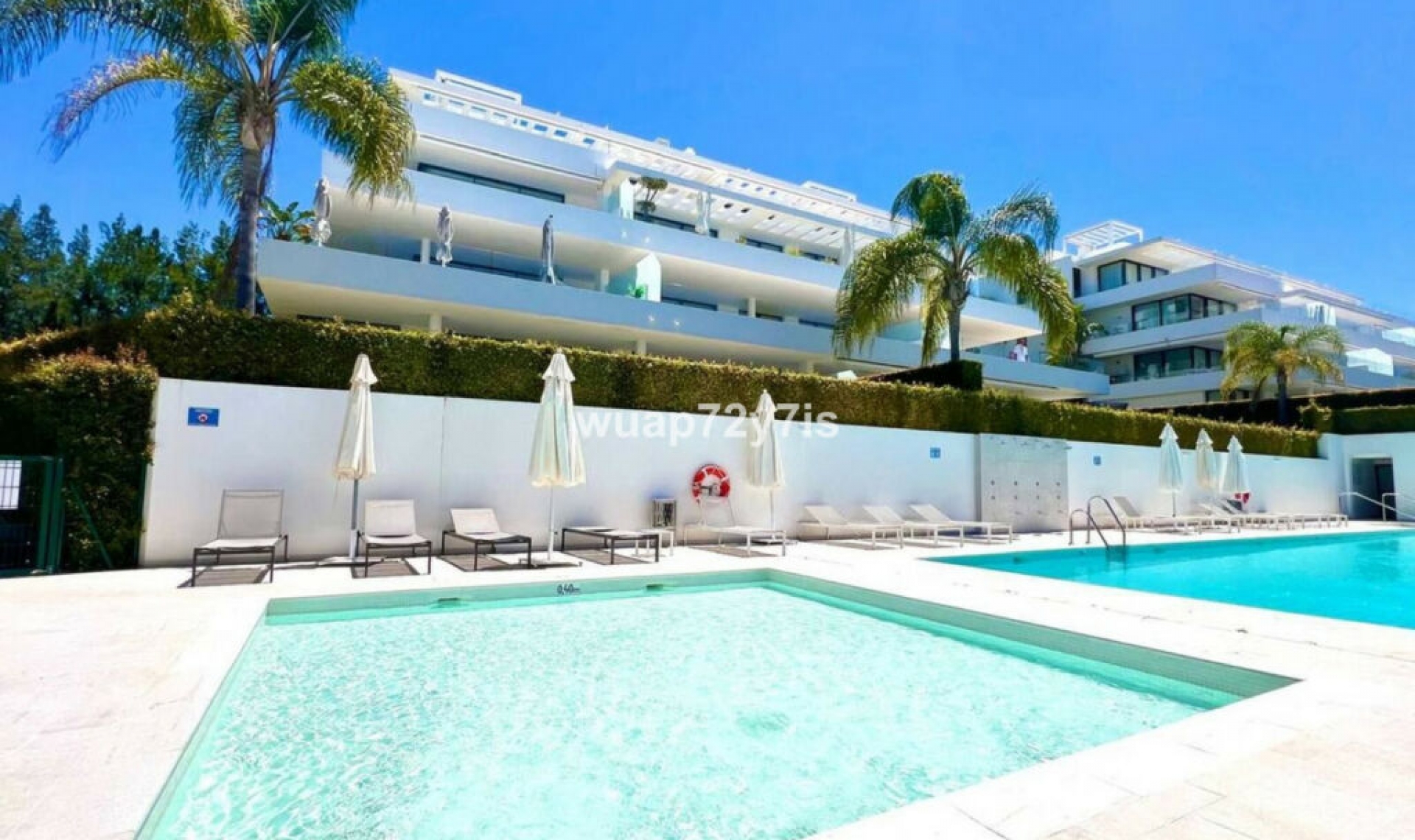 Resale - Apartment -
Estepona