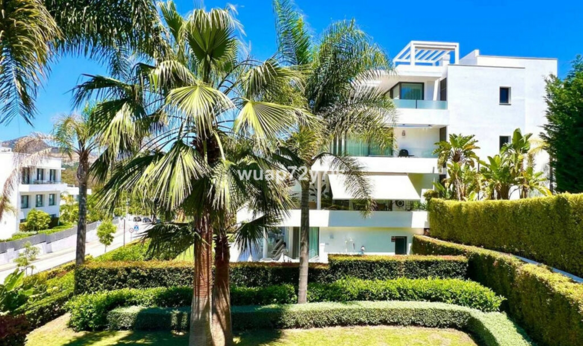 Resale - Apartment -
Estepona