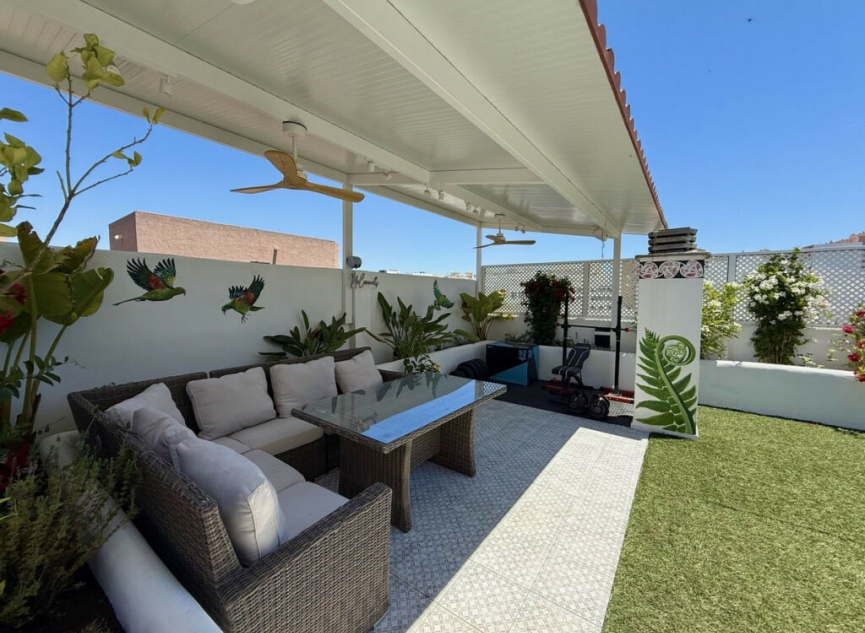 Resale - Apartment -
Estepona