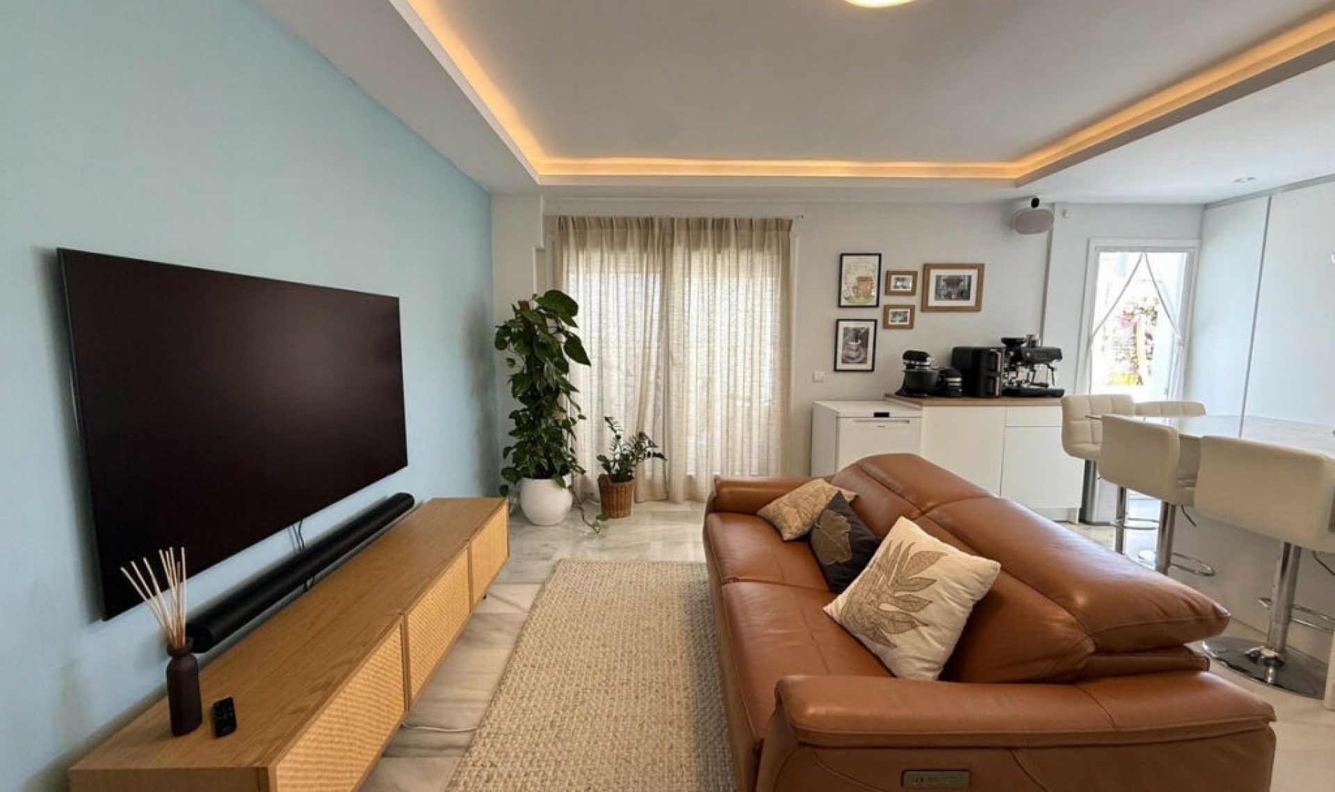 Resale - Apartment -
Estepona