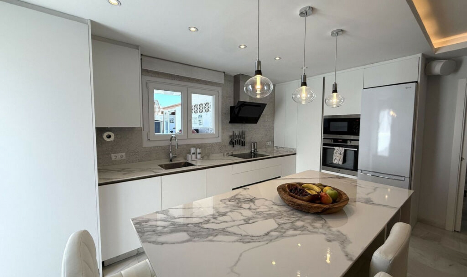 Resale - Apartment -
Estepona