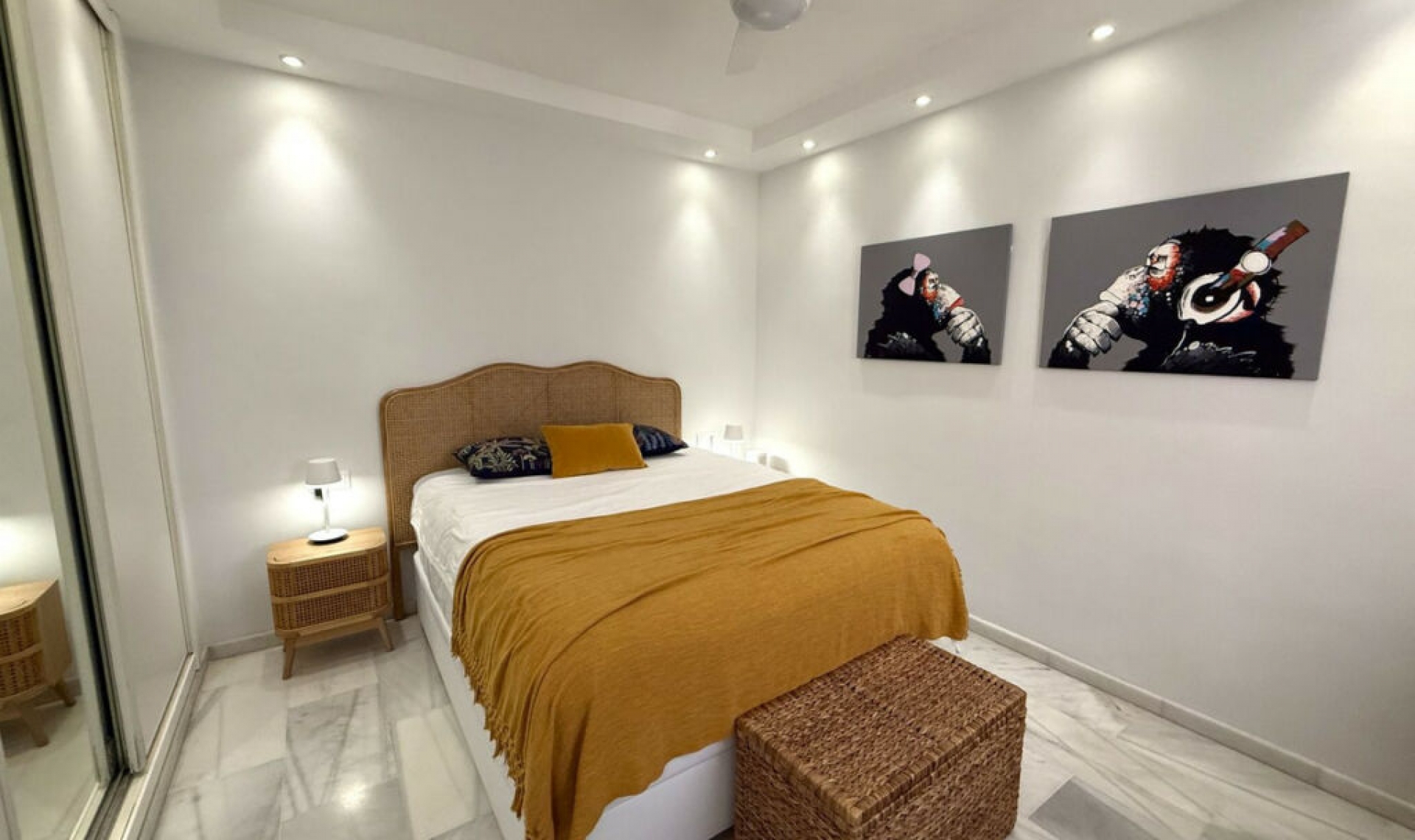 Resale - Apartment -
Estepona