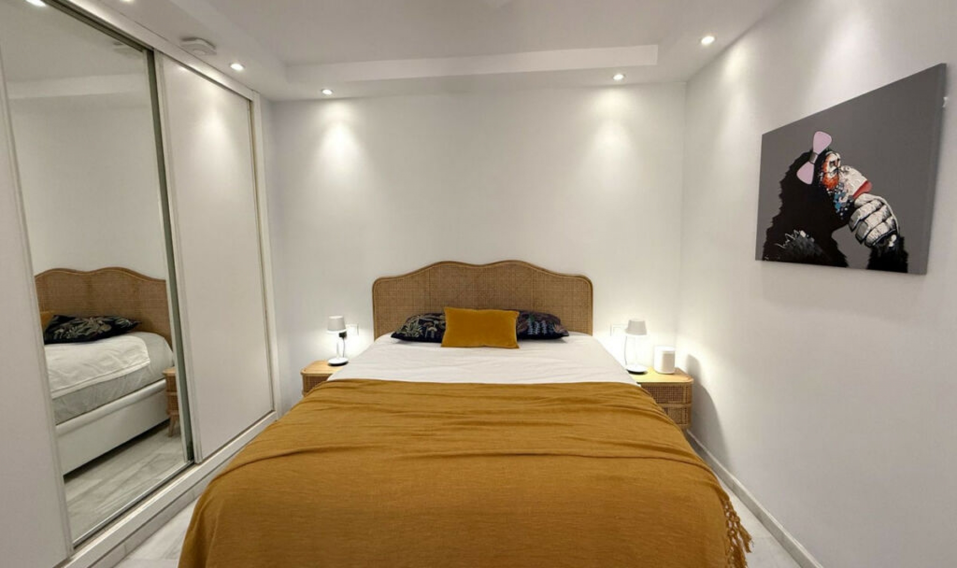 Resale - Apartment -
Estepona