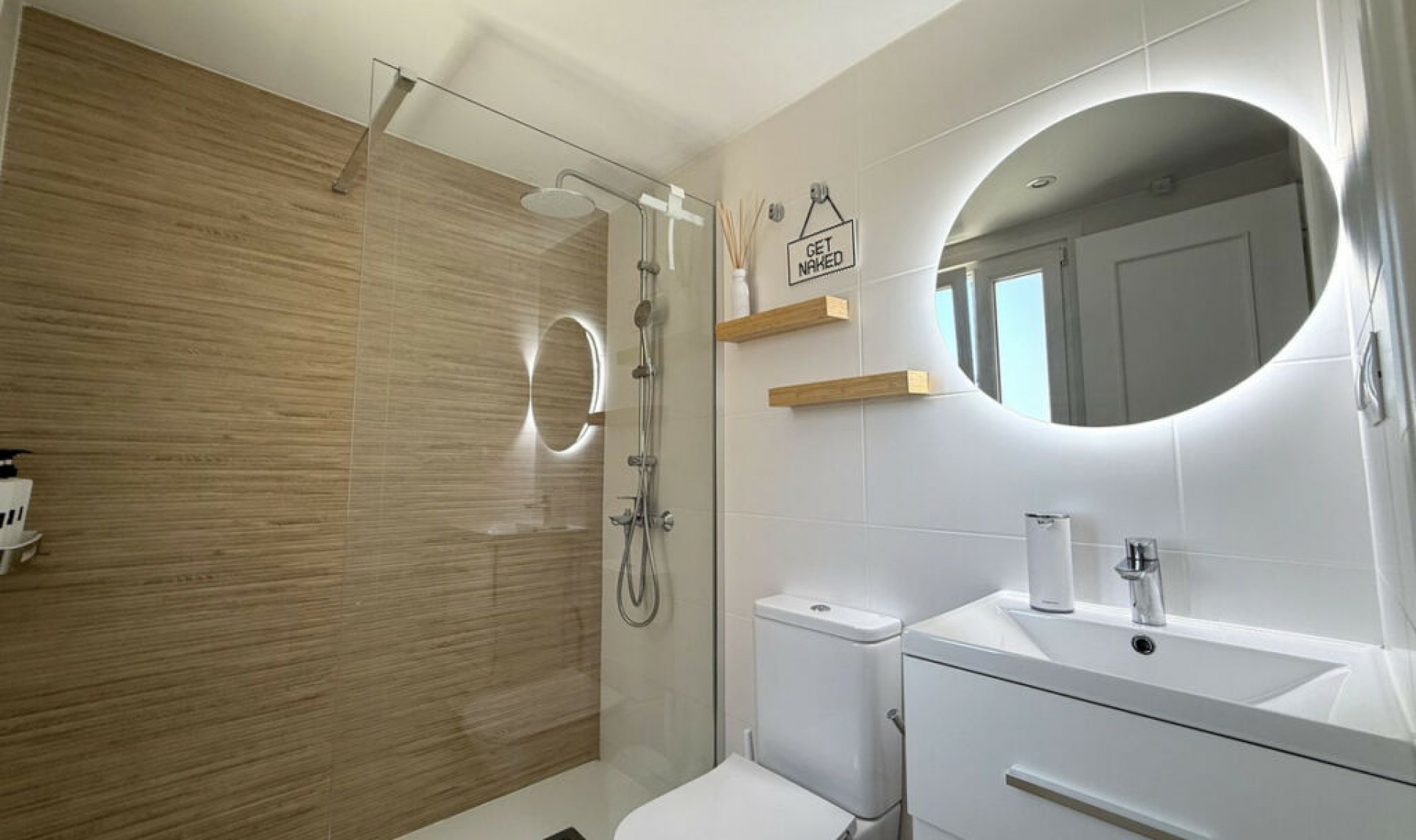 Resale - Apartment -
Estepona