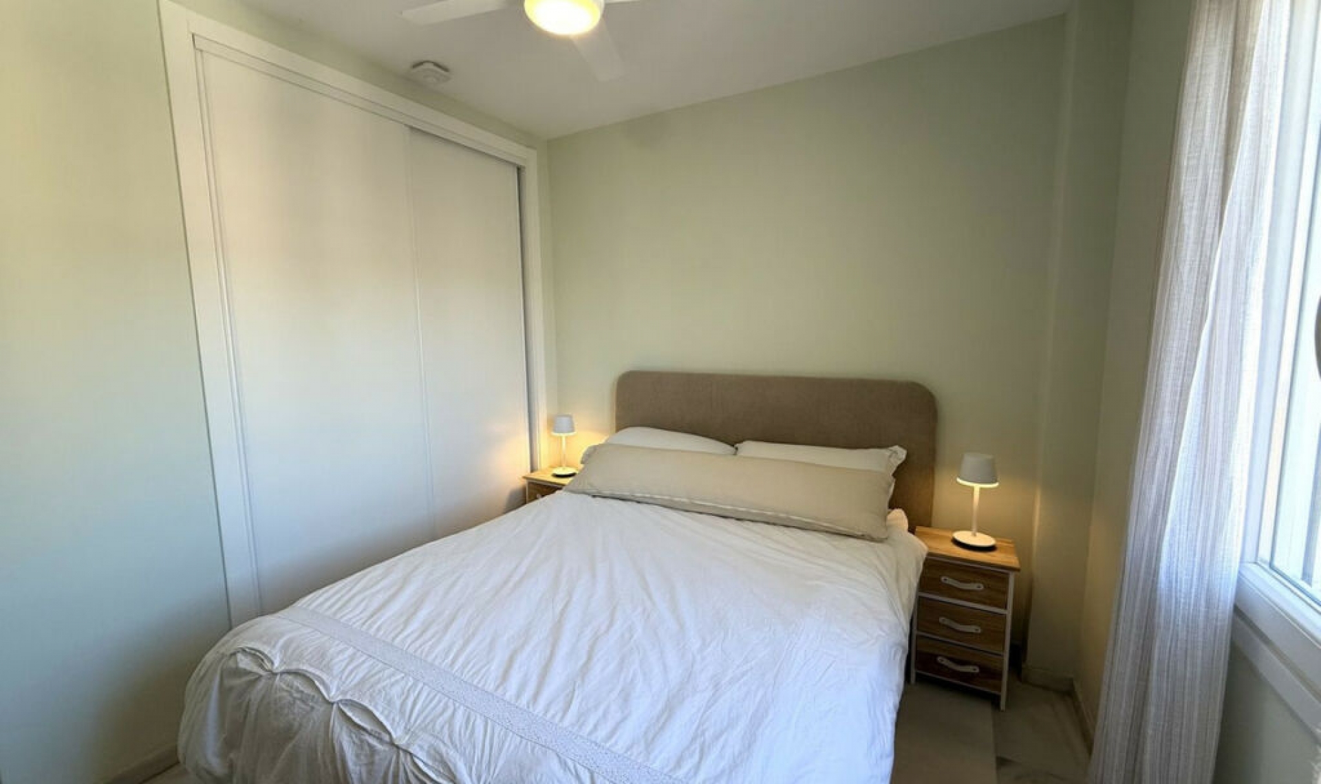 Resale - Apartment -
Estepona