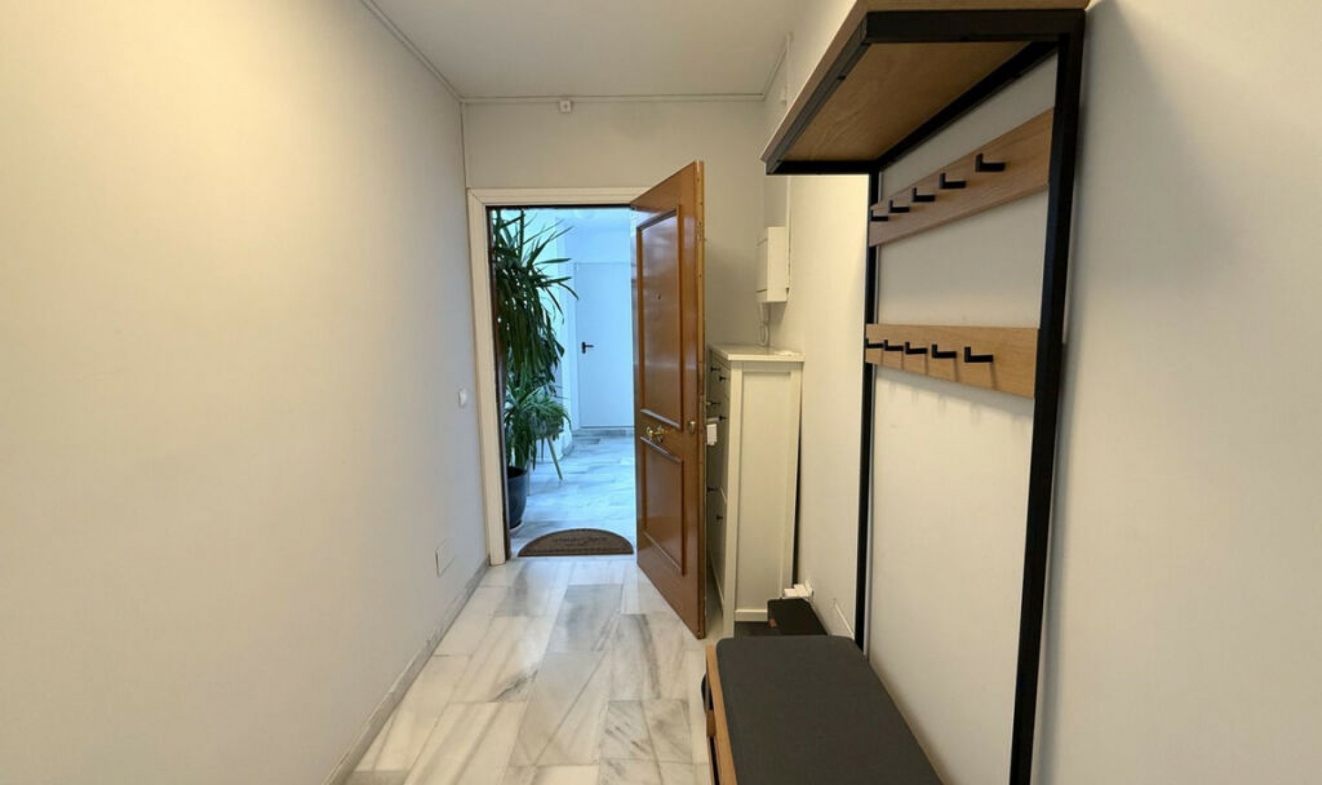 Resale - Apartment -
Estepona