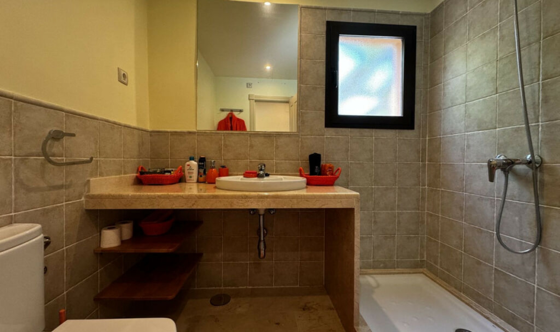 Resale - Apartment -
Estepona