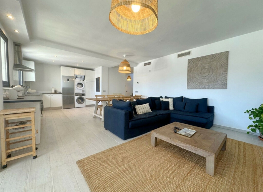 Resale - Apartment -
Estepona
