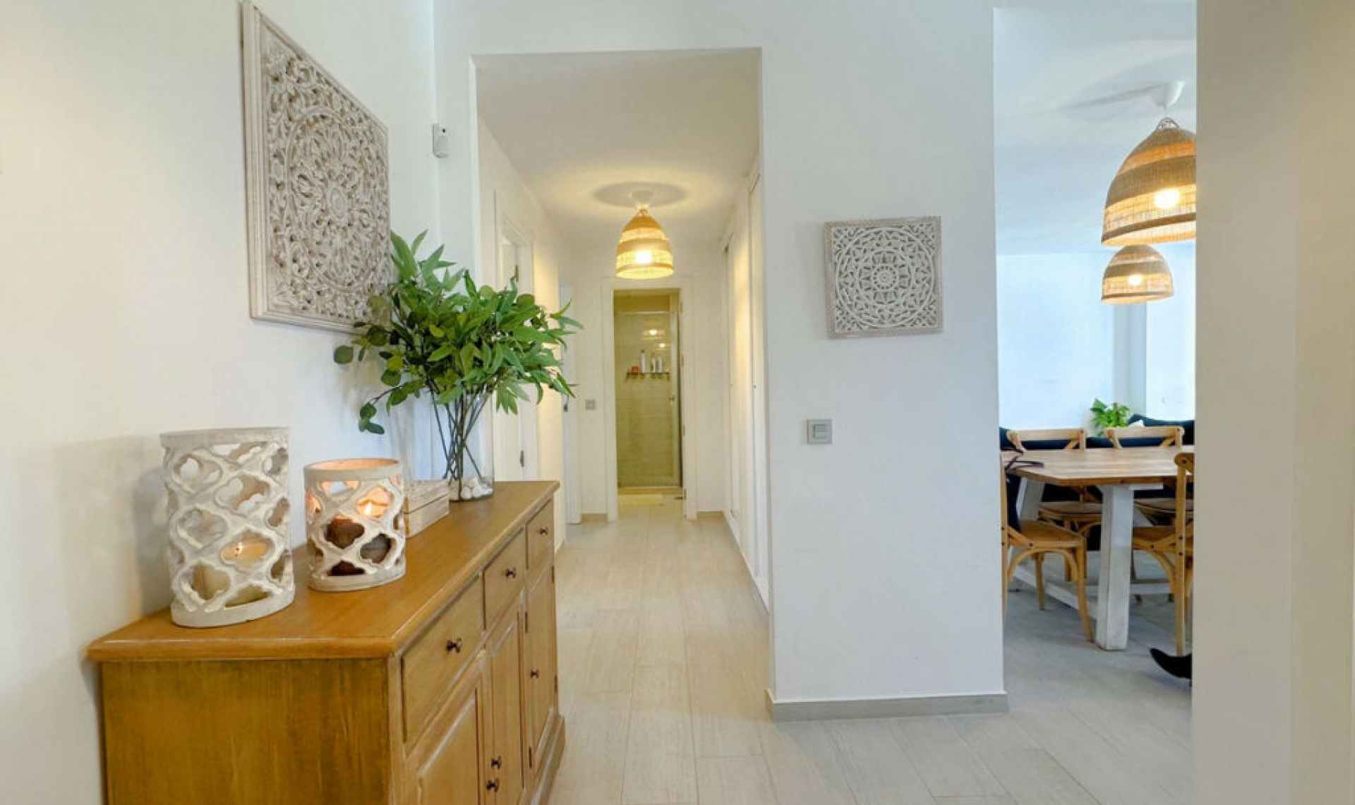Resale - Apartment -
Estepona