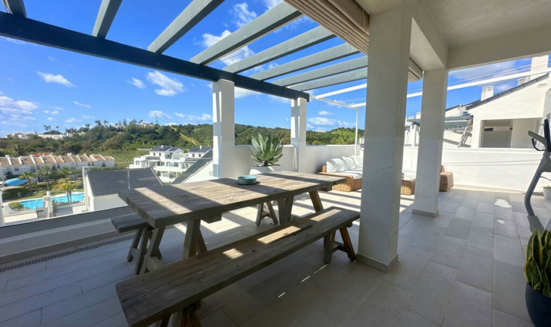 Resale - Apartment -
Estepona