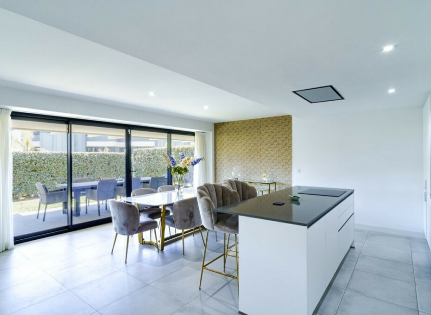 Resale - Apartment -
Estepona