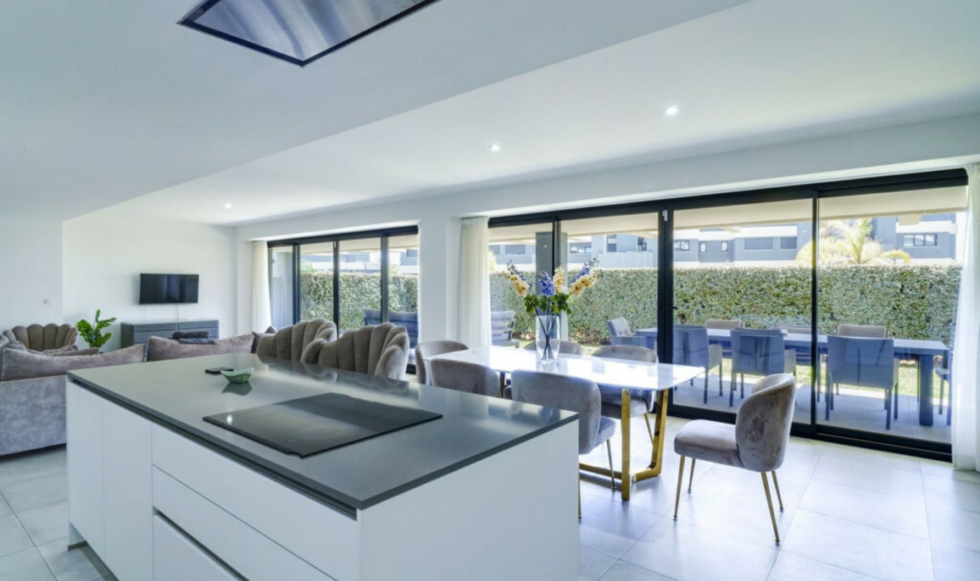 Resale - Apartment -
Estepona