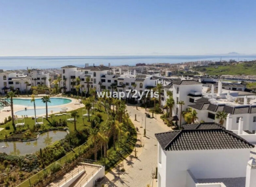Resale - Apartment -
Estepona