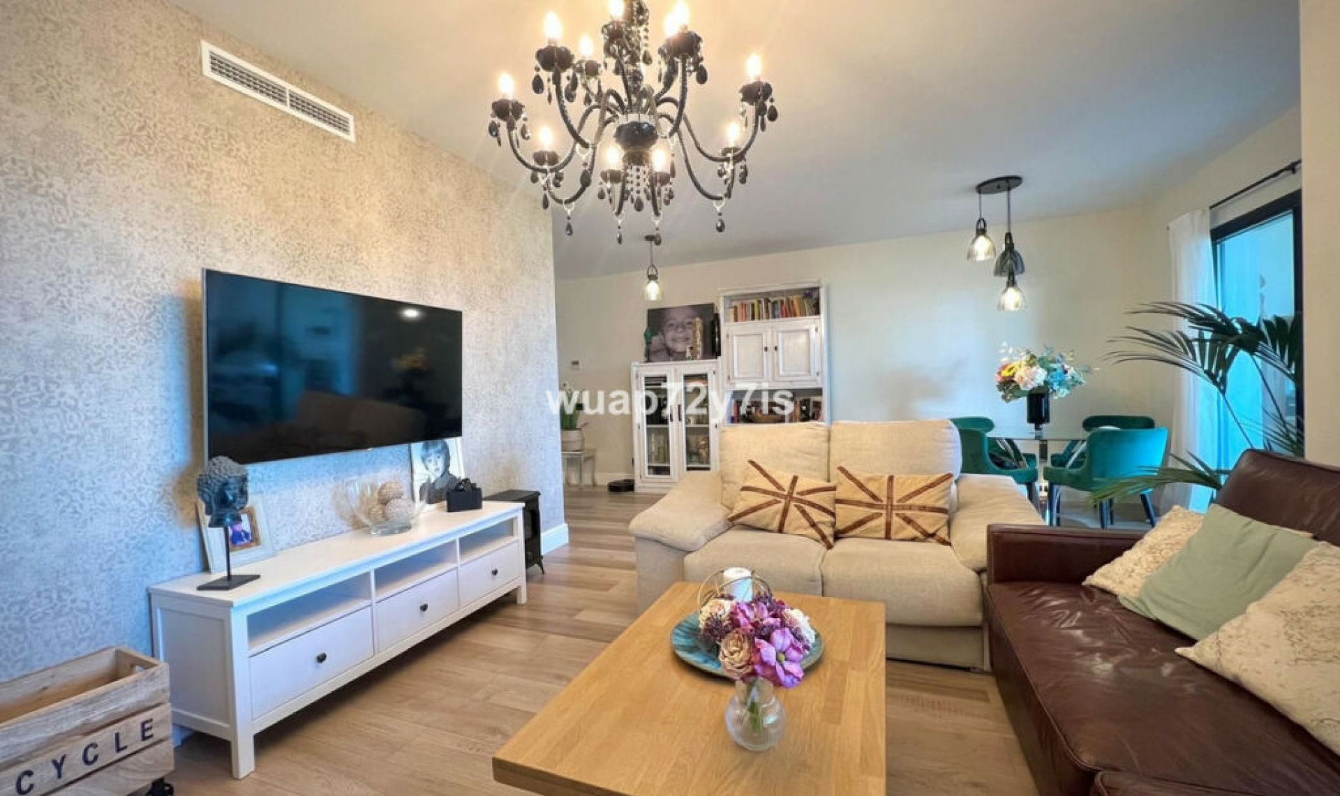 Resale - Apartment -
Estepona