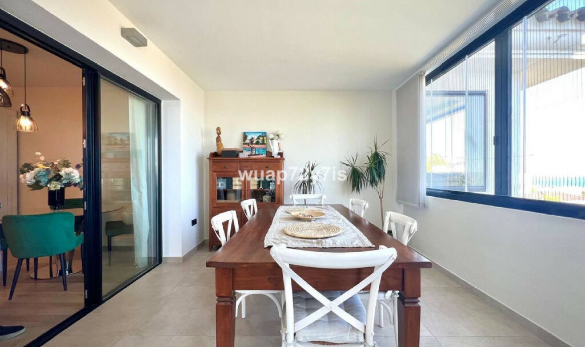 Resale - Apartment -
Estepona