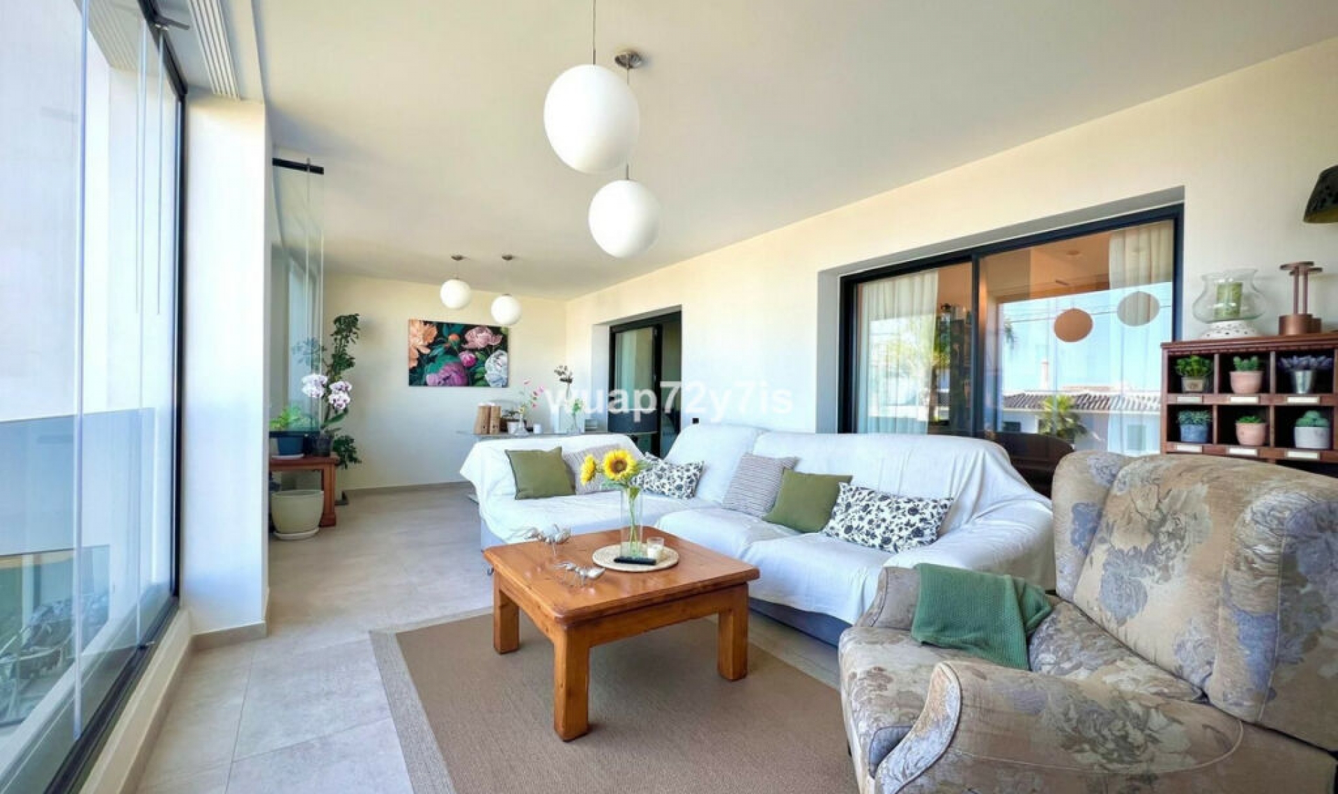 Resale - Apartment -
Estepona