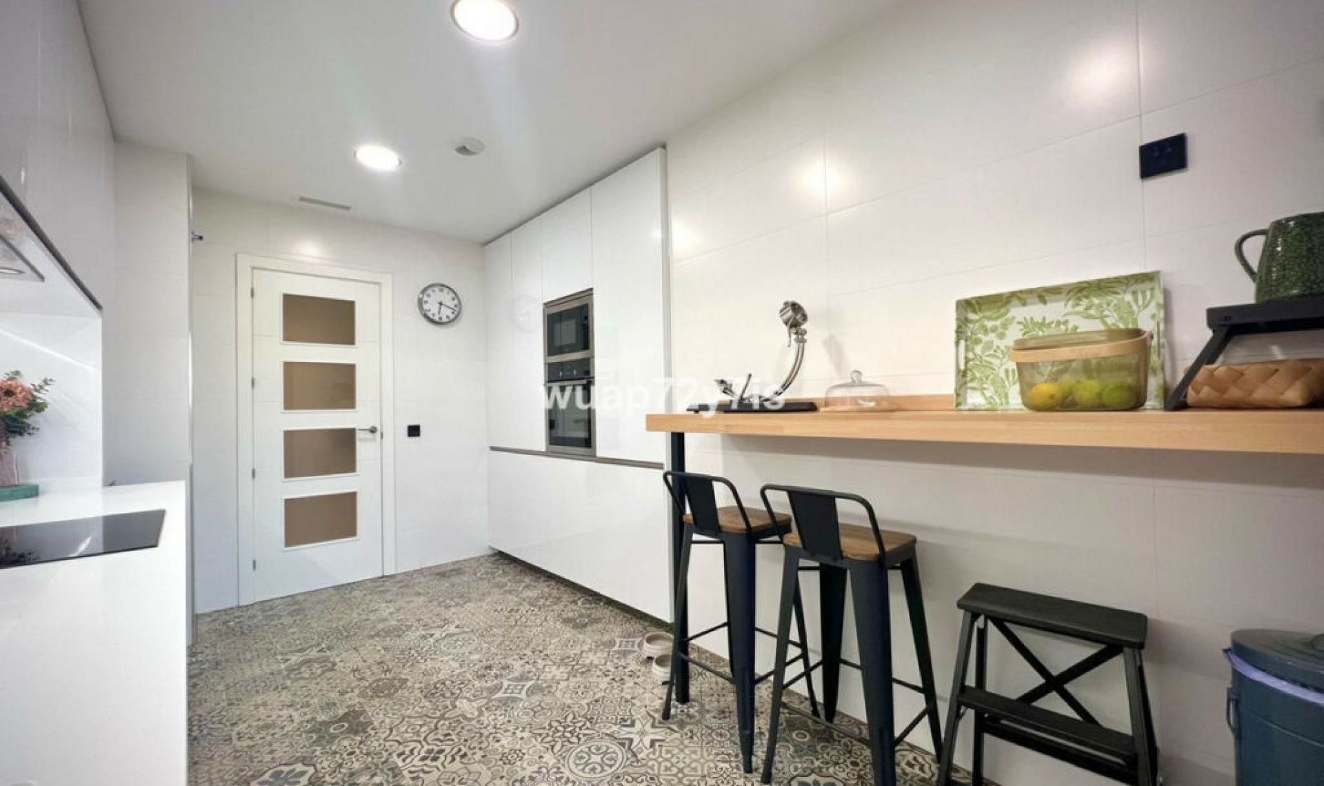 Resale - Apartment -
Estepona