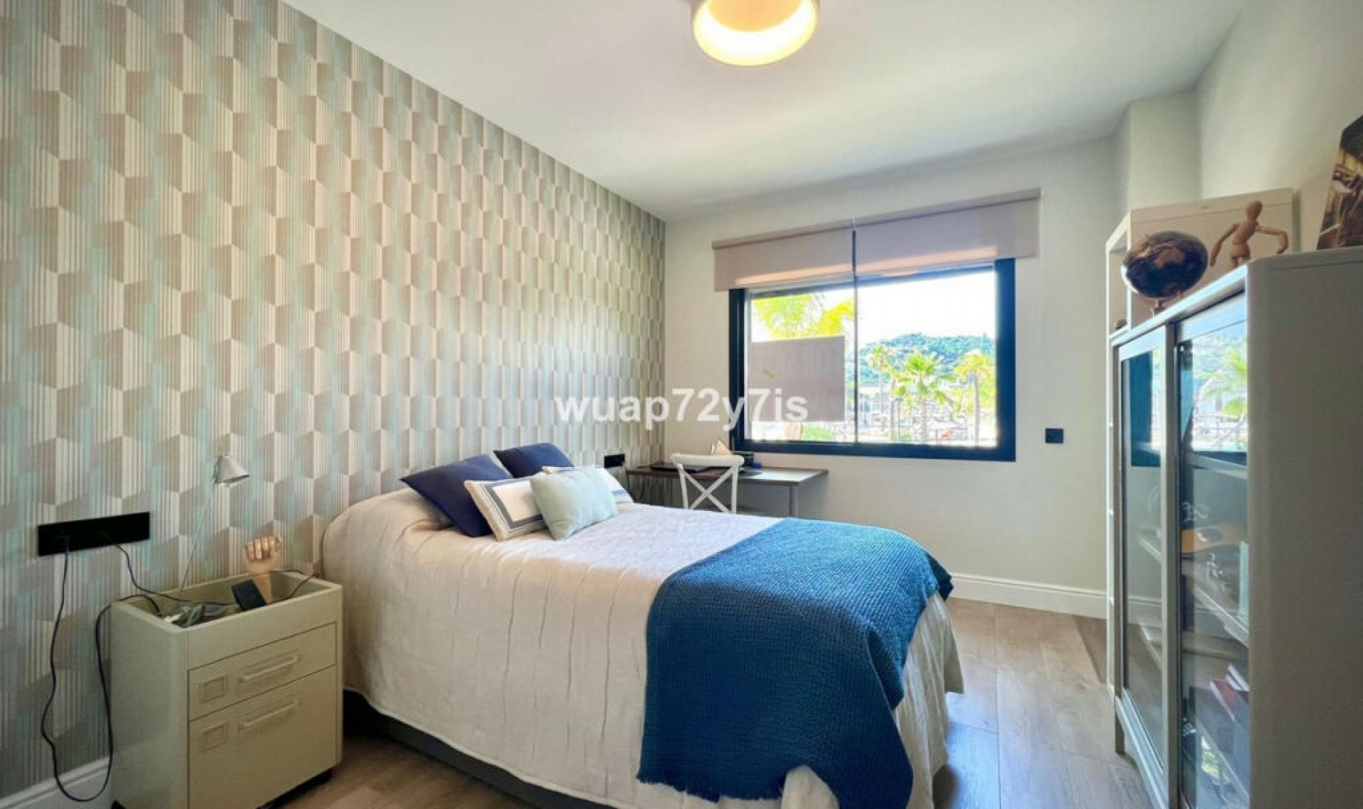 Resale - Apartment -
Estepona