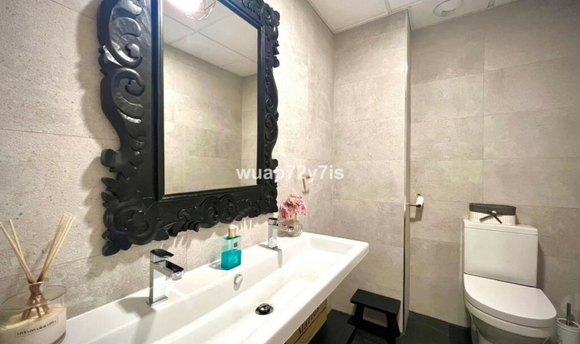 Resale - Apartment -
Estepona