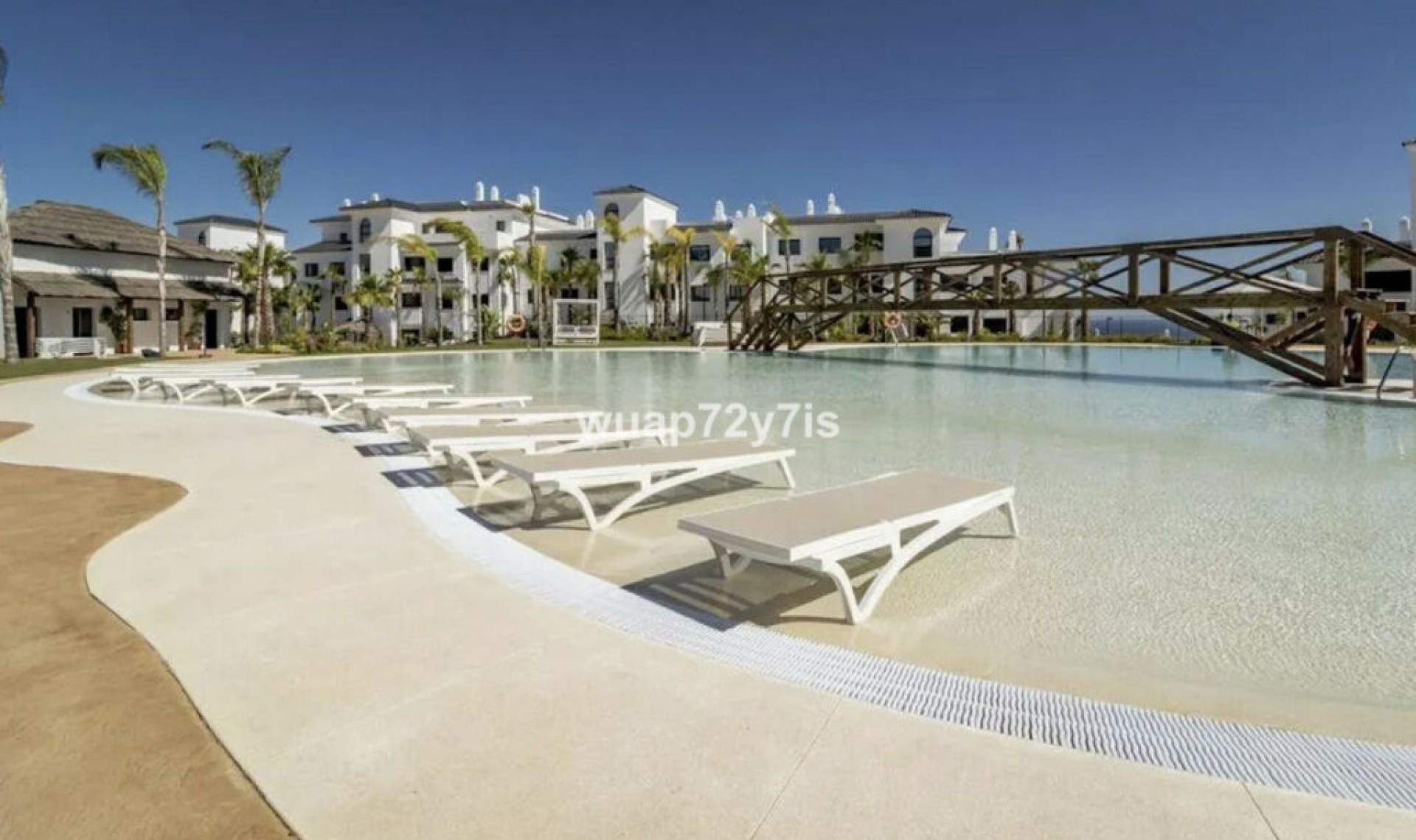 Resale - Apartment -
Estepona