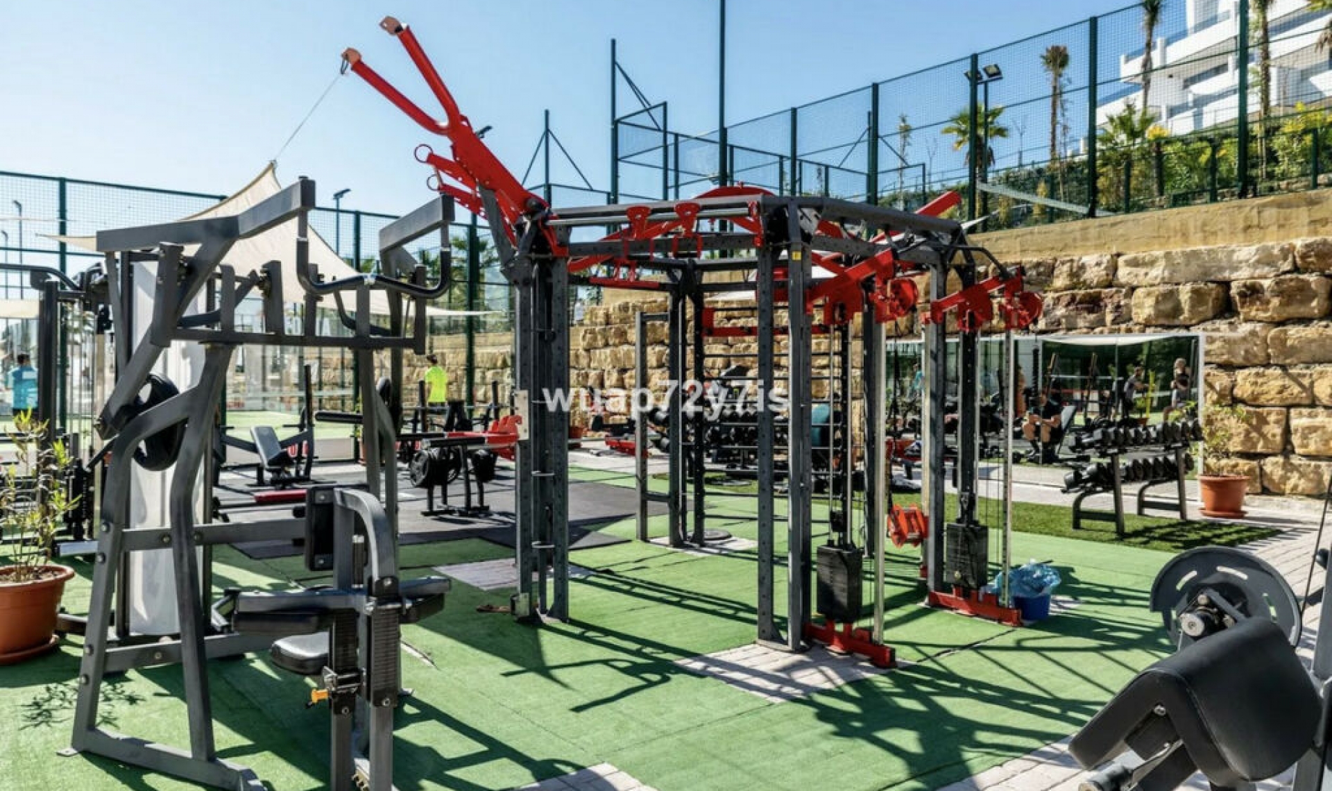 Resale - Apartment -
Estepona