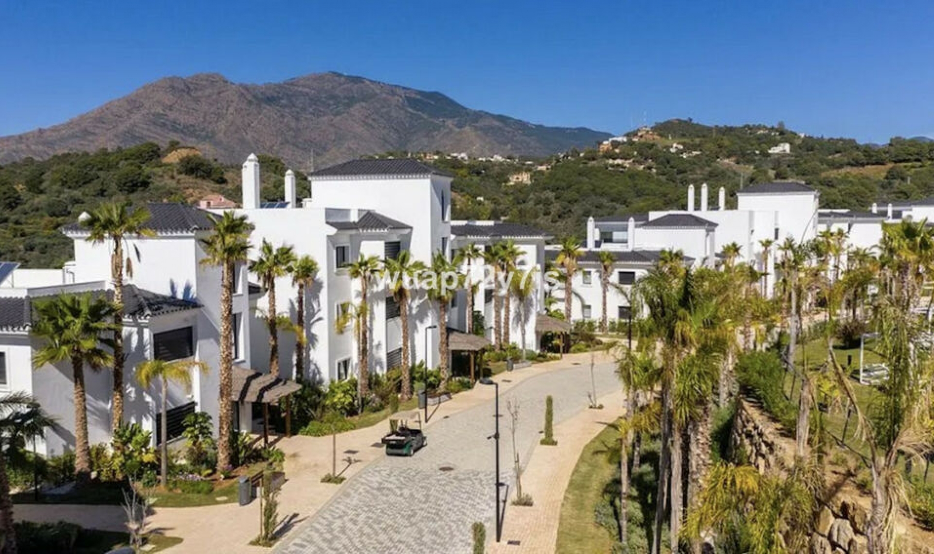 Resale - Apartment -
Estepona