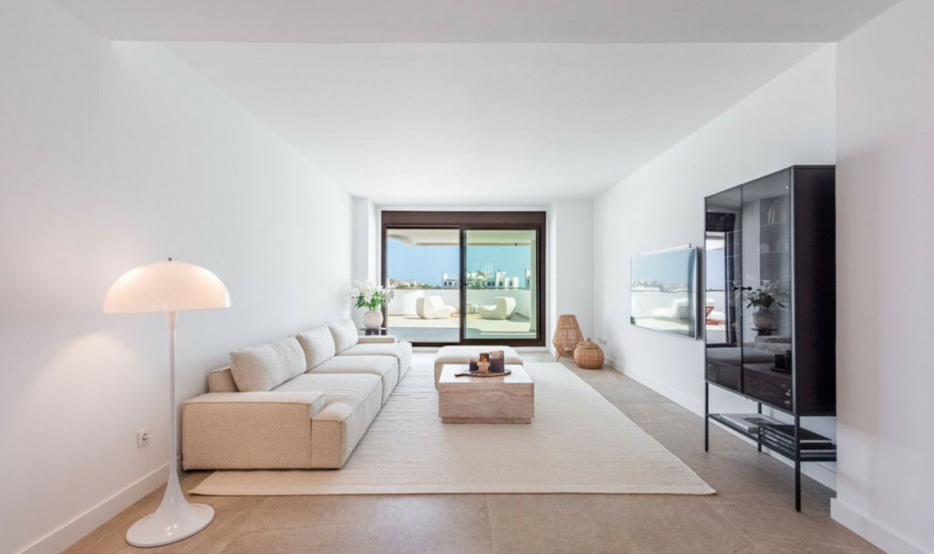 Resale - Apartment -
Estepona