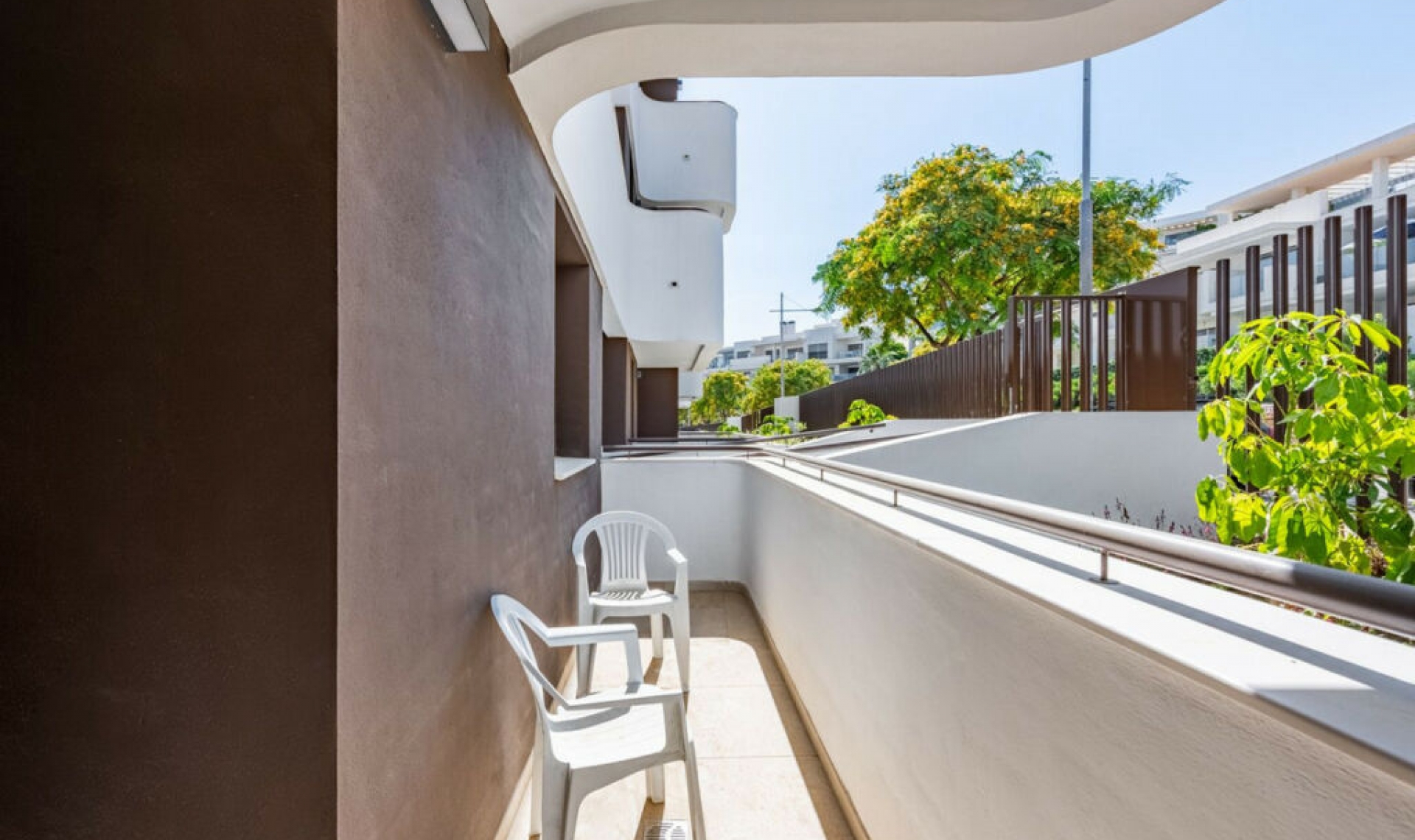 Resale - Apartment -
Estepona