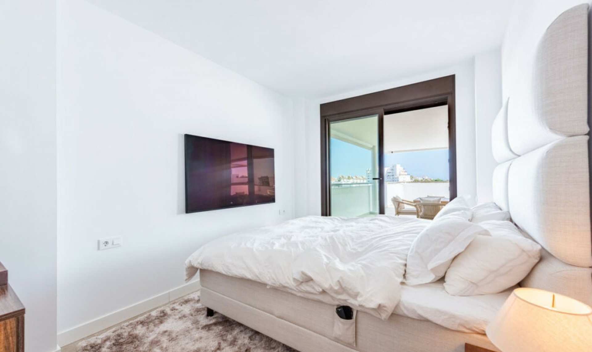 Resale - Apartment -
Estepona