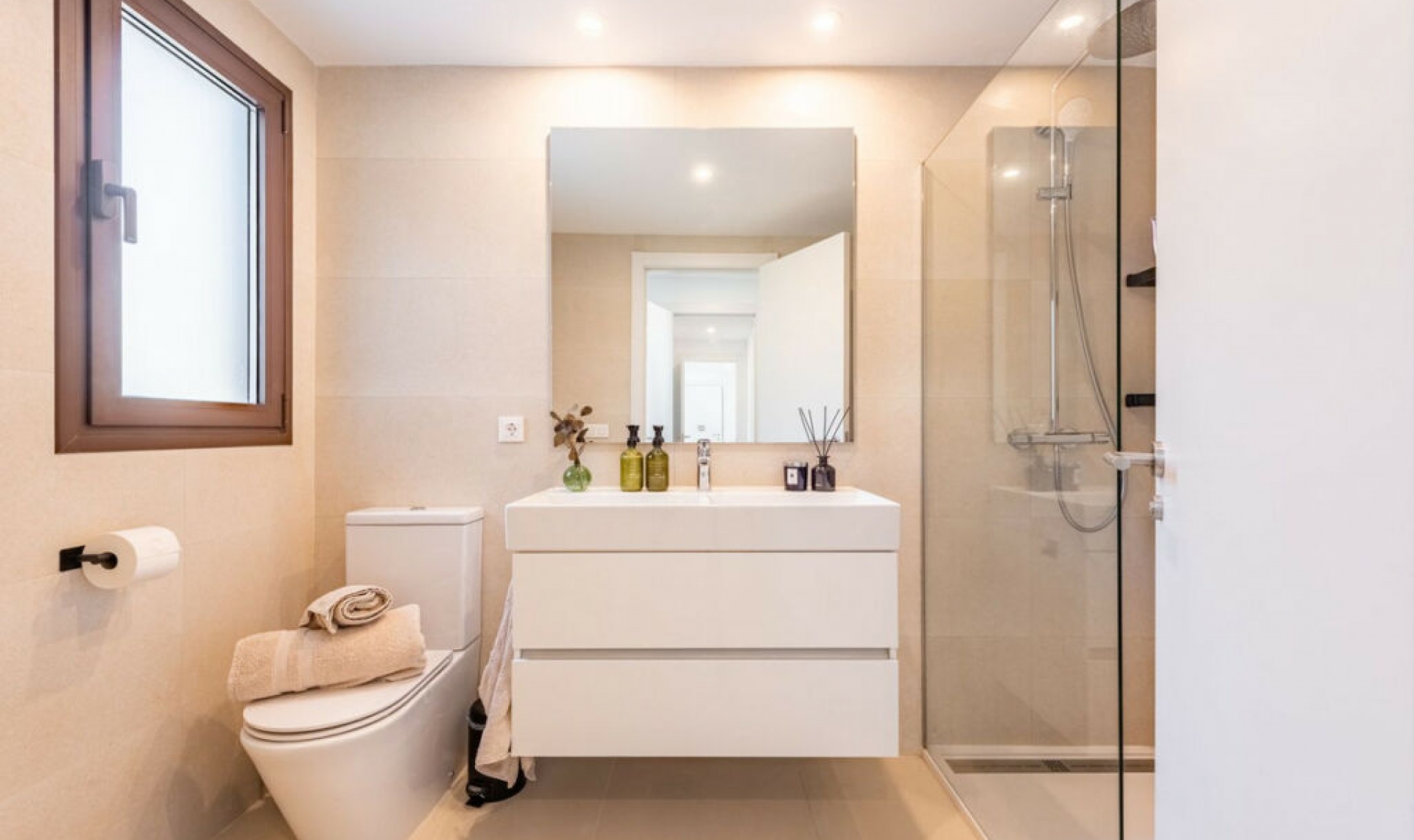 Resale - Apartment -
Estepona
