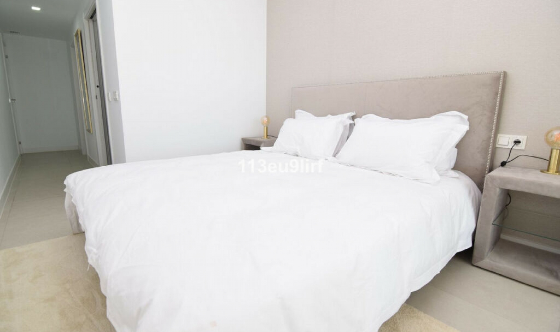 Resale - Apartment -
Estepona