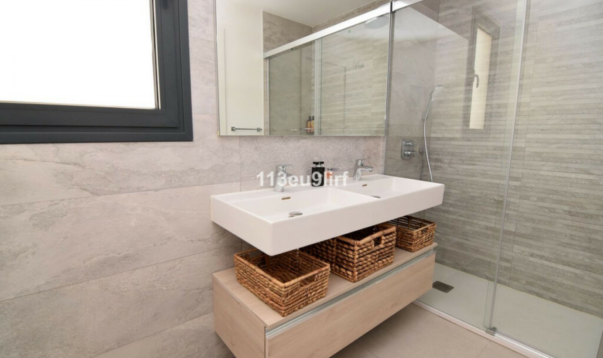 Resale - Apartment -
Estepona