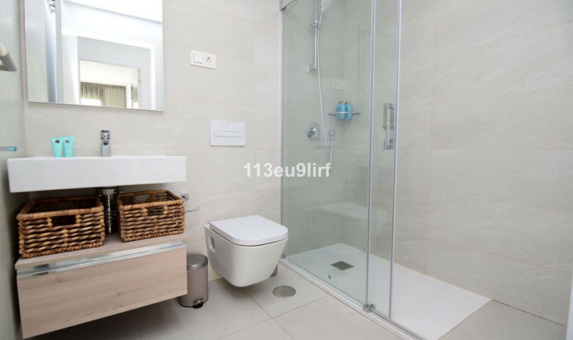 Resale - Apartment -
Estepona